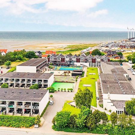 4 Person Holiday Home On A Holiday Park In Glesborg Exterior foto